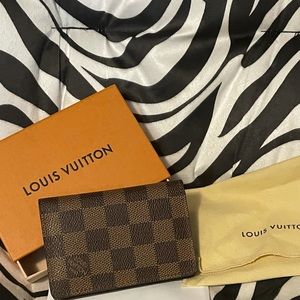 Damier pocket organizer